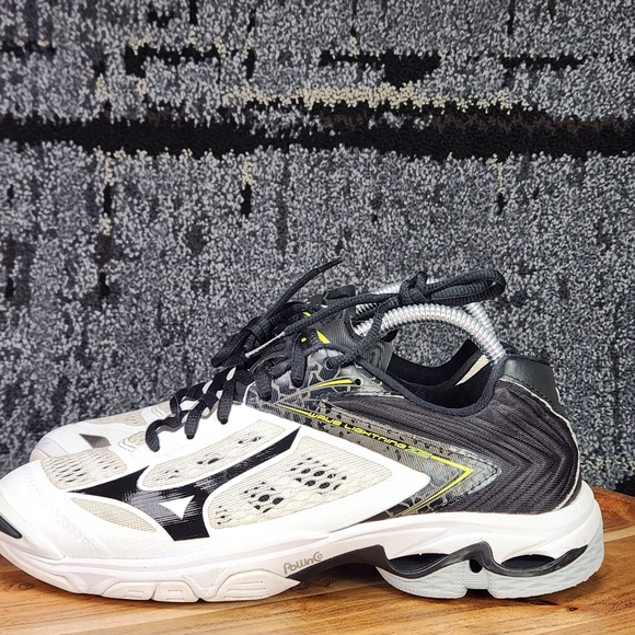 Mizuno Wave Lightning Z5 Womens Volleyball Shoe Sz 8.5 White Black 430263-0090 - Picture 7 of 16